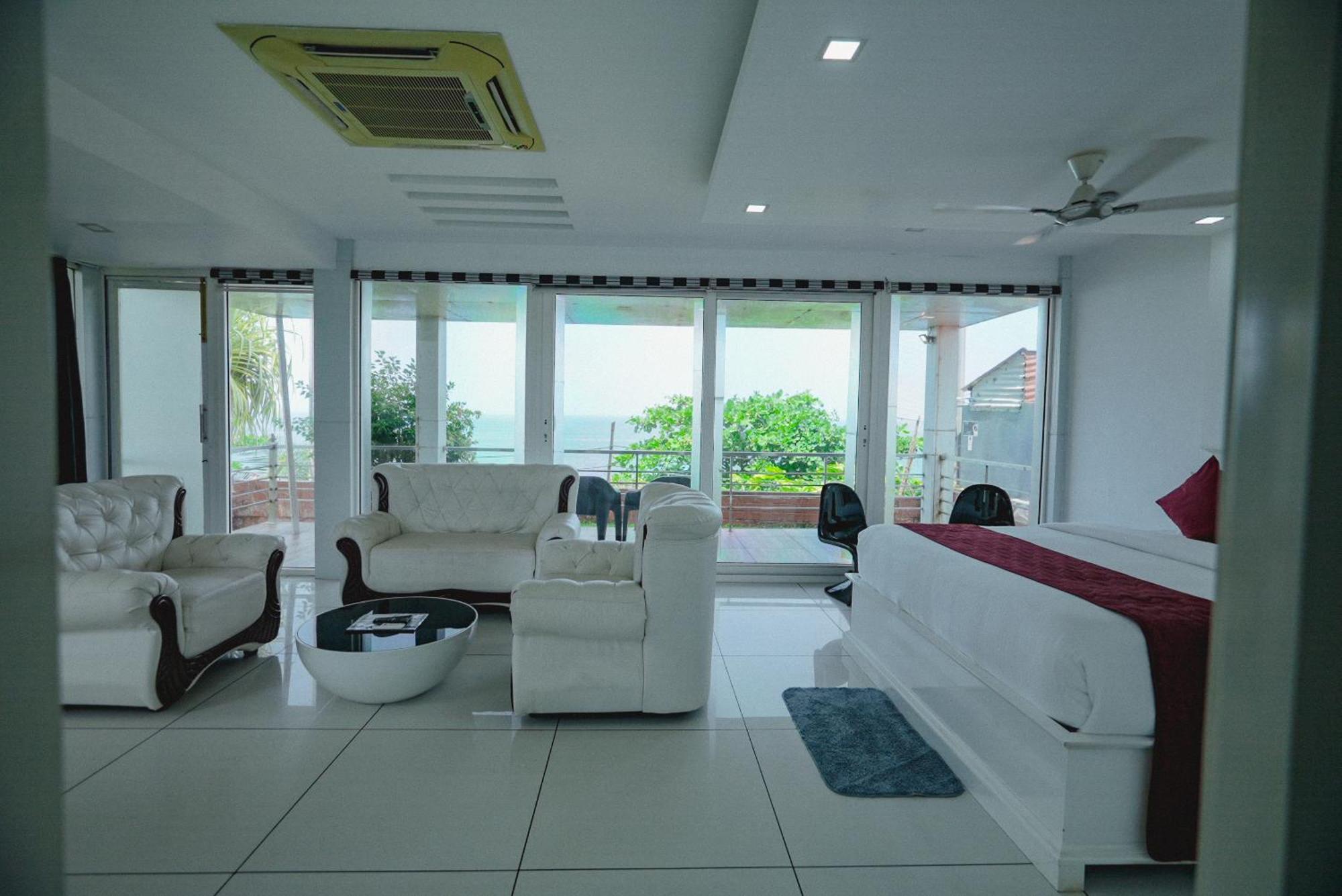 Clafouti Beach Resort - A Seafacing Resort Varkala Eksteriør bilde